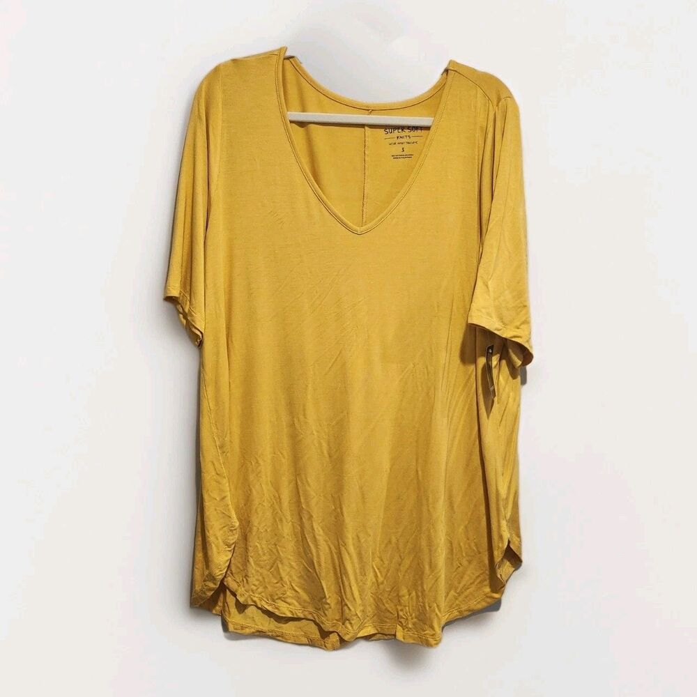 Torrid Favorite Tunic Super Soft Vneck Side Slit T-shirt Yellow Size 3X NWT